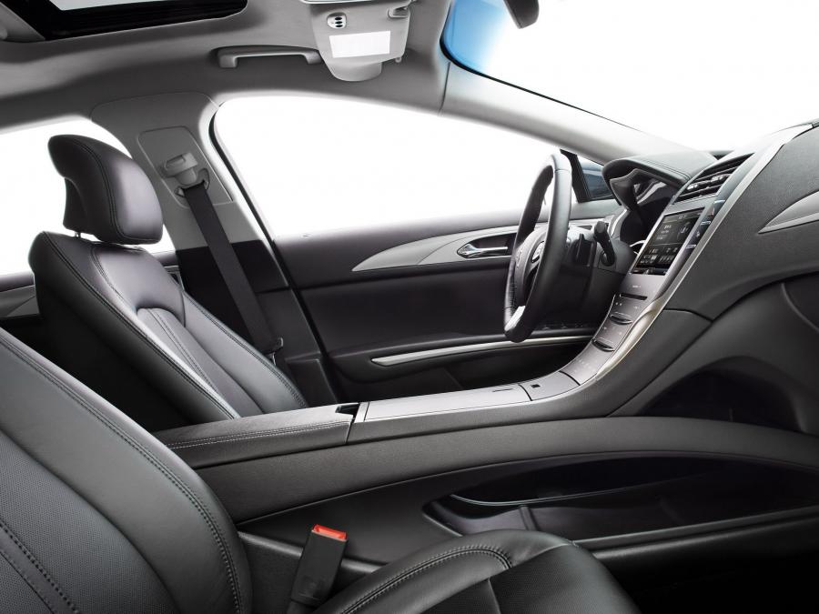  Lincoln MKZ Hybrid 2012 года  (фото 15 из 16)
